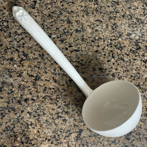 Vintage Porcelain Soup Bowl with ladle- signed E.T. 1969 - Picture 2 of 11